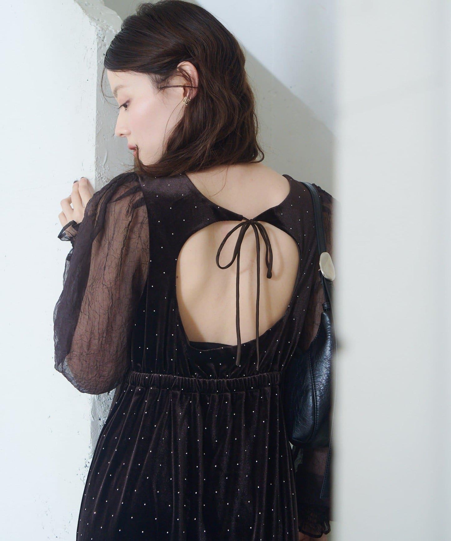 天鵝絨鉚釘連衣裙