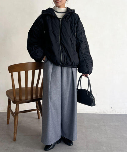 層疊褶皺羽絨服