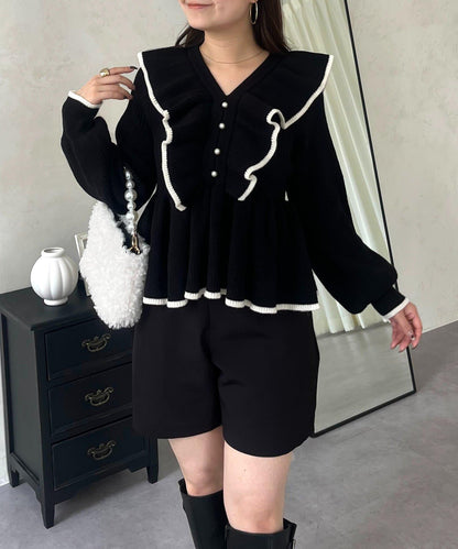 珍珠扣拼色荷葉邊短款針織衫