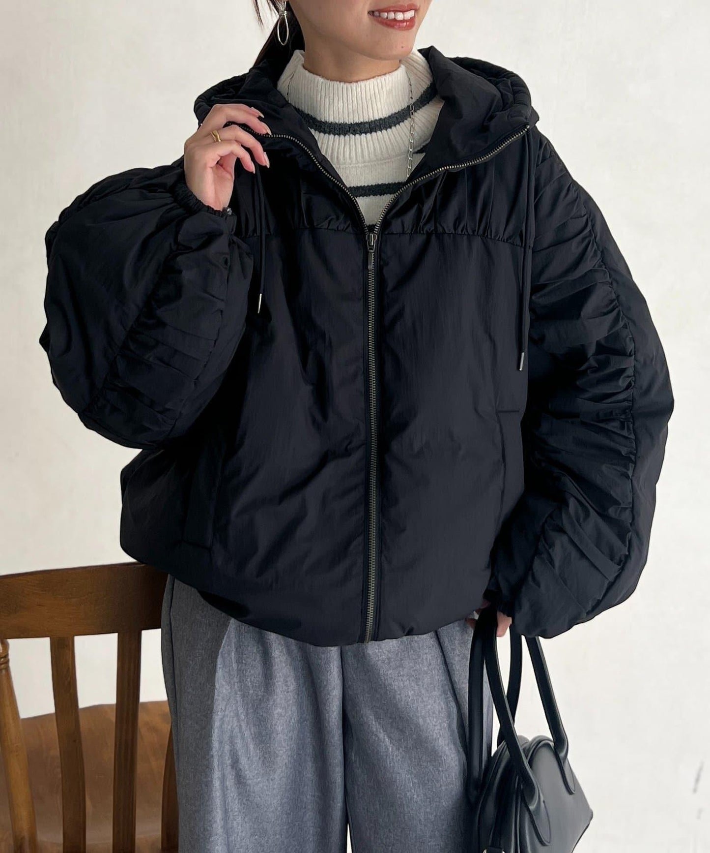 層疊褶皺羽絨服