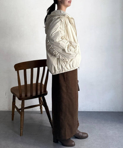 層疊褶皺羽絨服