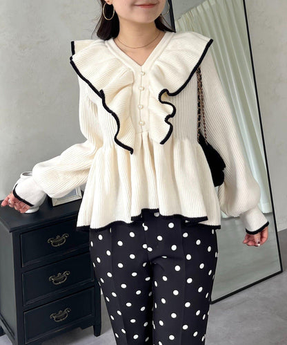 珍珠扣拼色荷葉邊短款針織衫