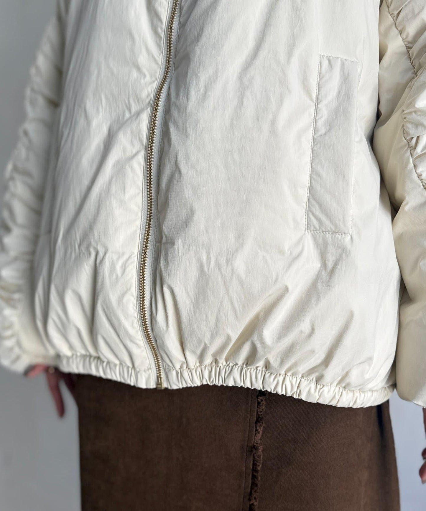 層疊褶皺羽絨服