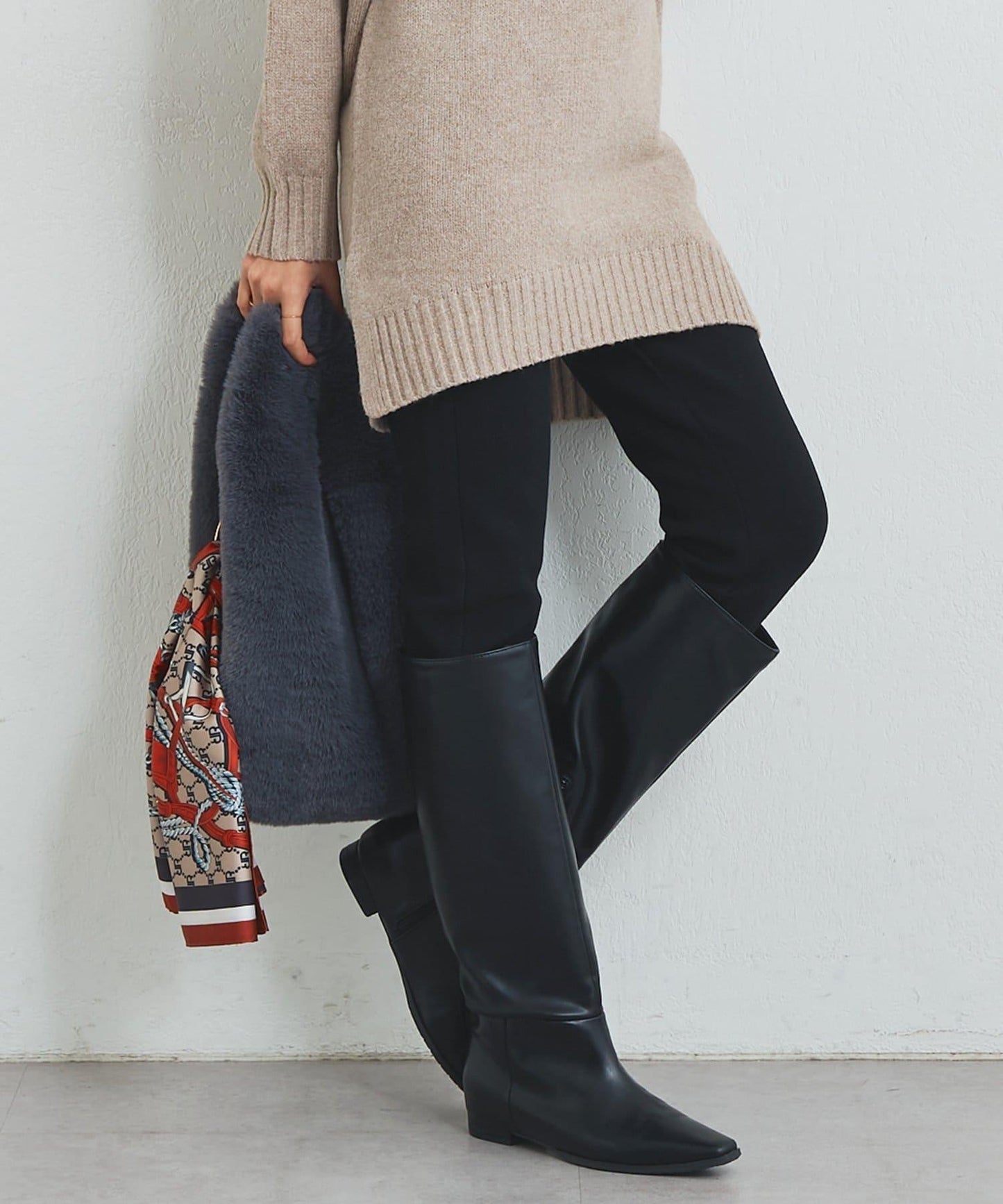 《美シルエット》下襬拉鍊加絨修身褲