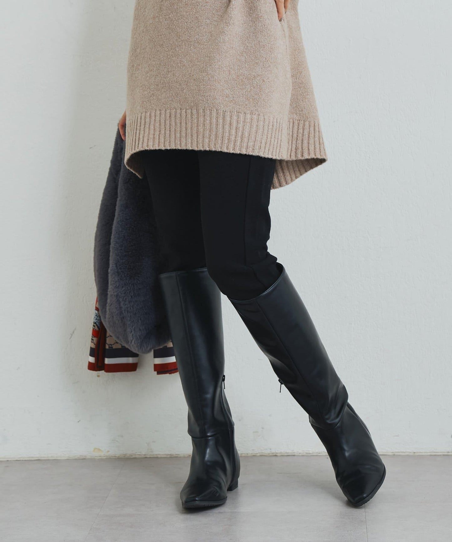 《美シルエット》下襬拉鍊加絨修身褲