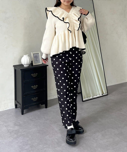 珍珠扣拼色荷葉邊短款針織衫