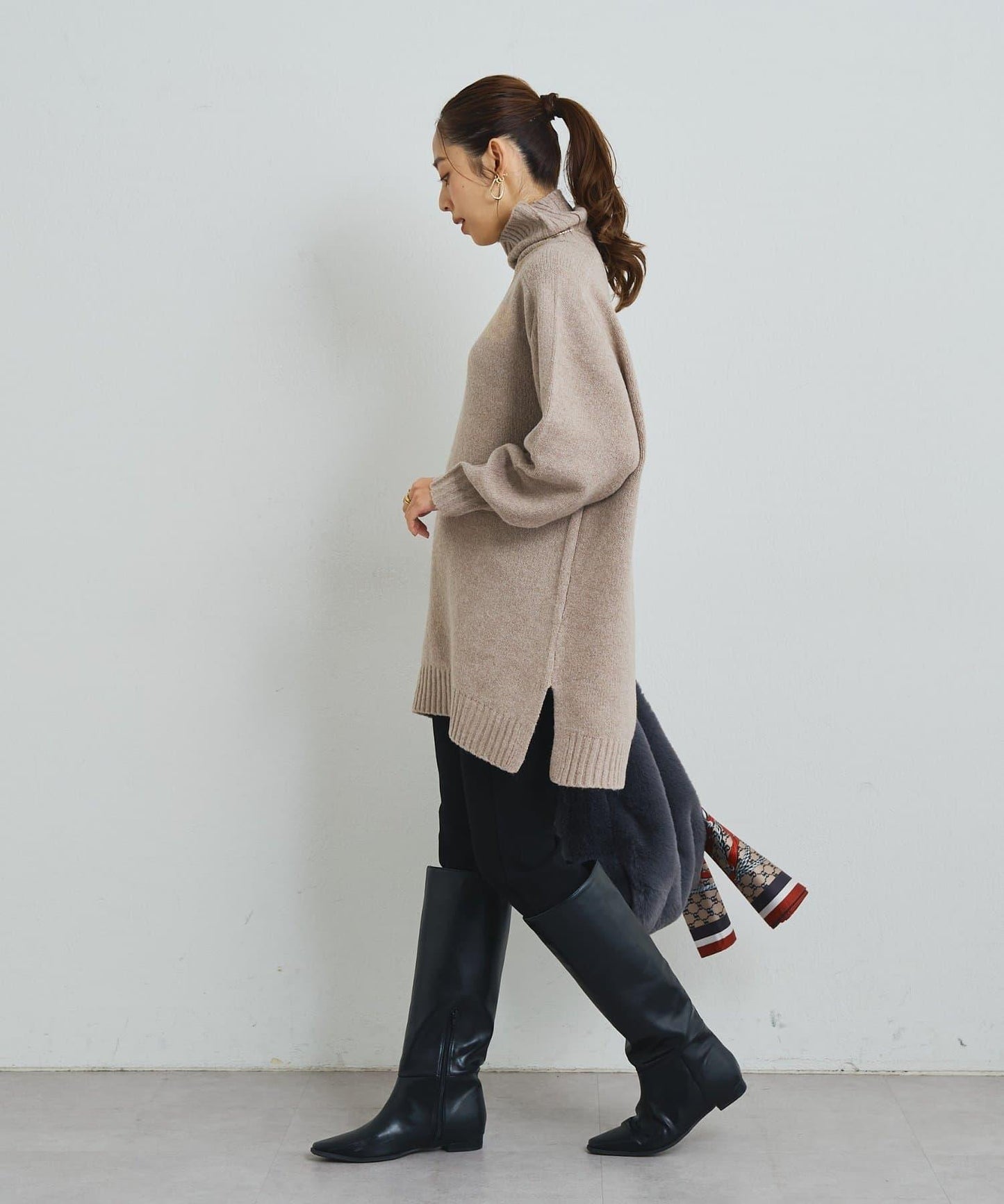 《美シルエット》下襬拉鍊加絨修身褲