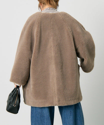 再生羊羔絨無領大衣