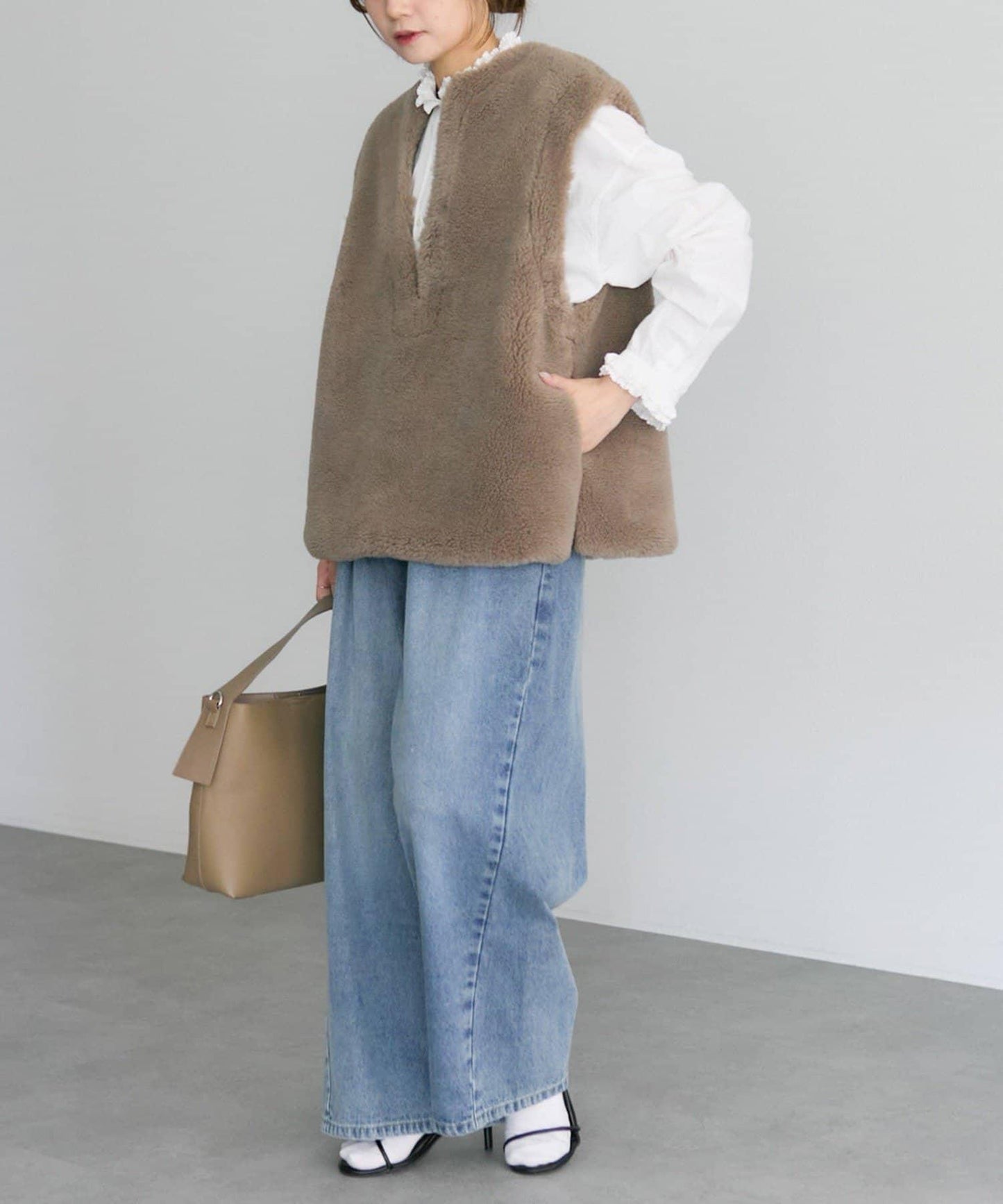 再生羊羔絨馬甲