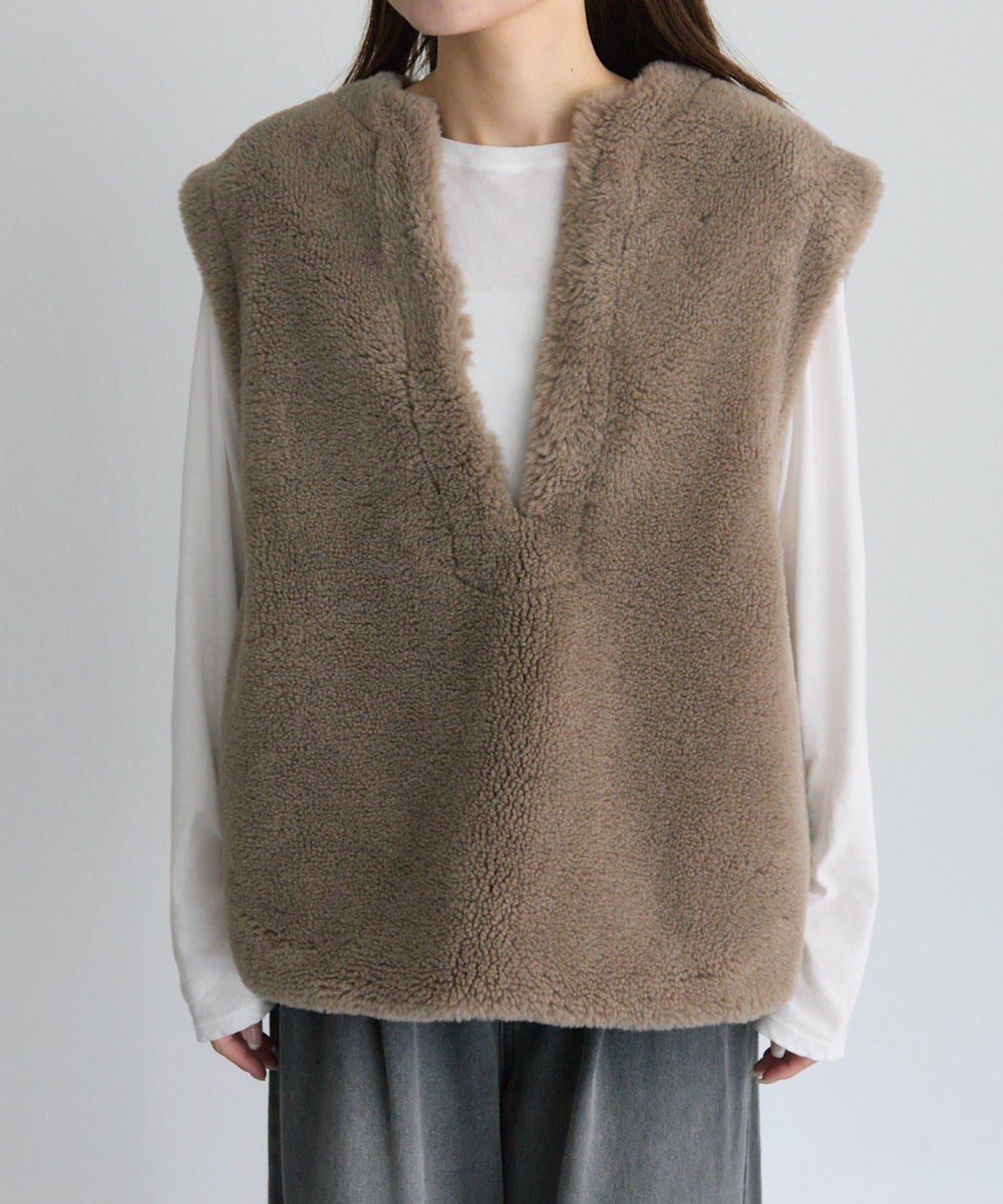 再生羊羔絨馬甲