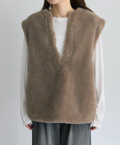 再生羊羔絨馬甲