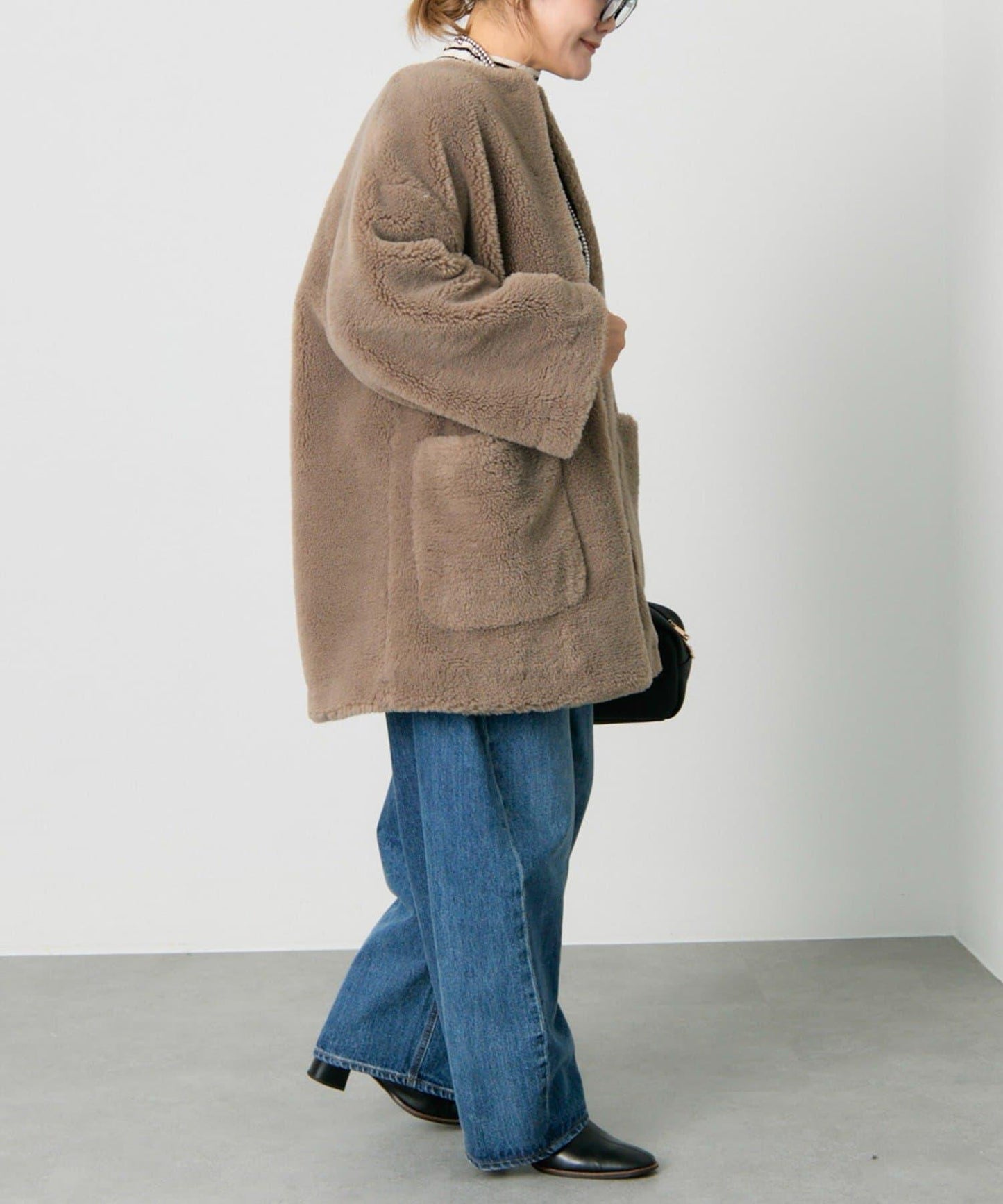 再生羊羔絨無領大衣