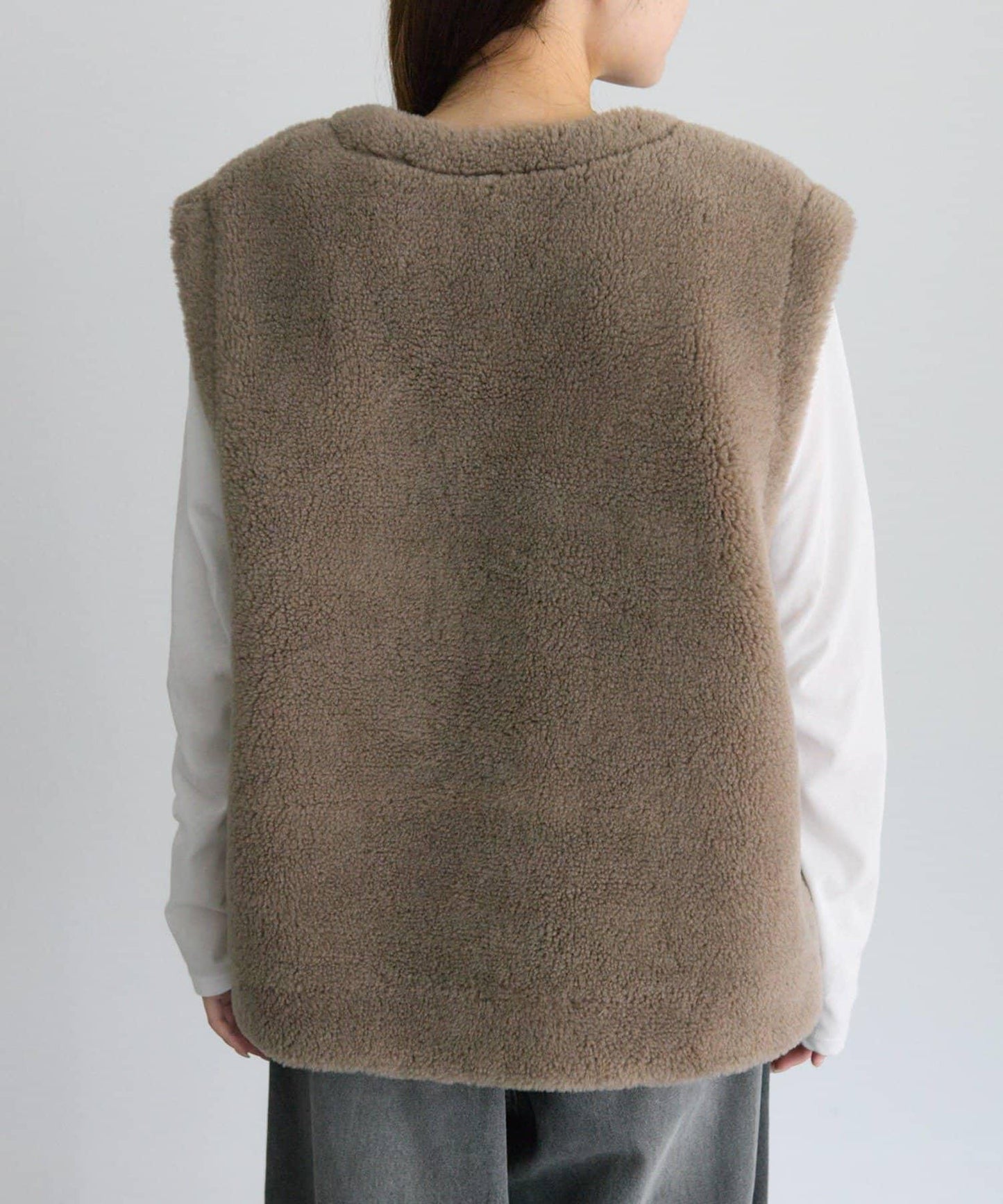 再生羊羔絨馬甲