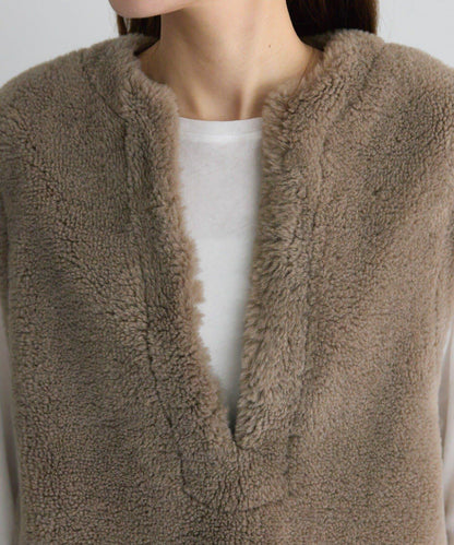 再生羊羔絨馬甲