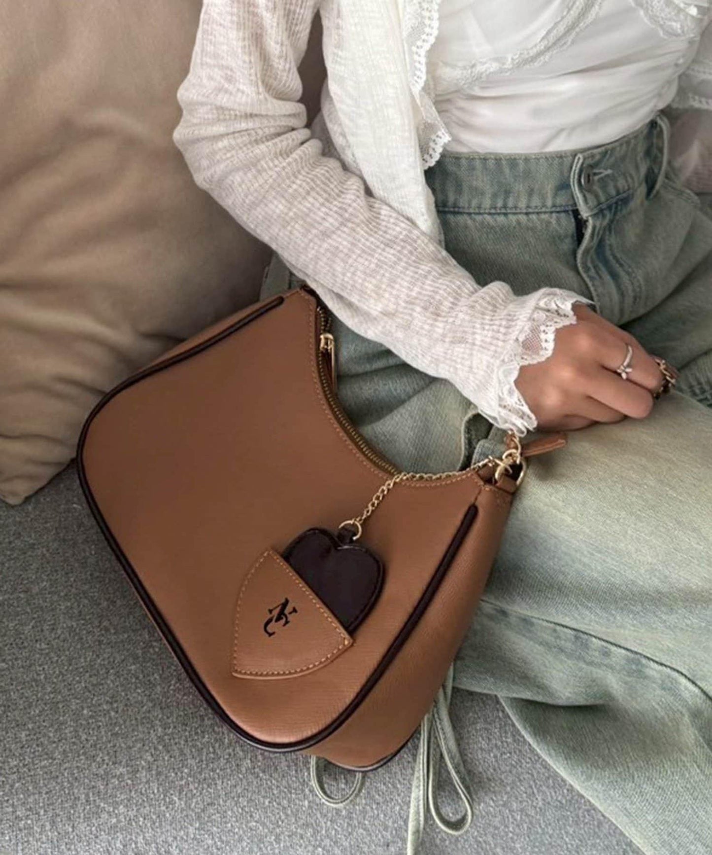 【one after another】愛心口袋包