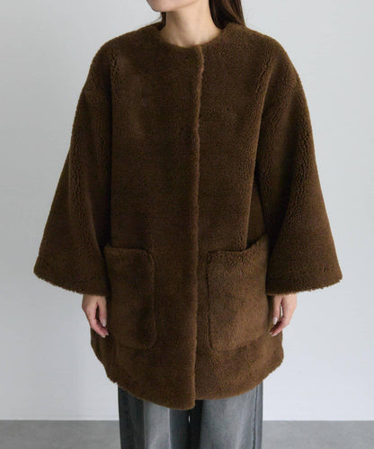 再生羊羔絨無領大衣