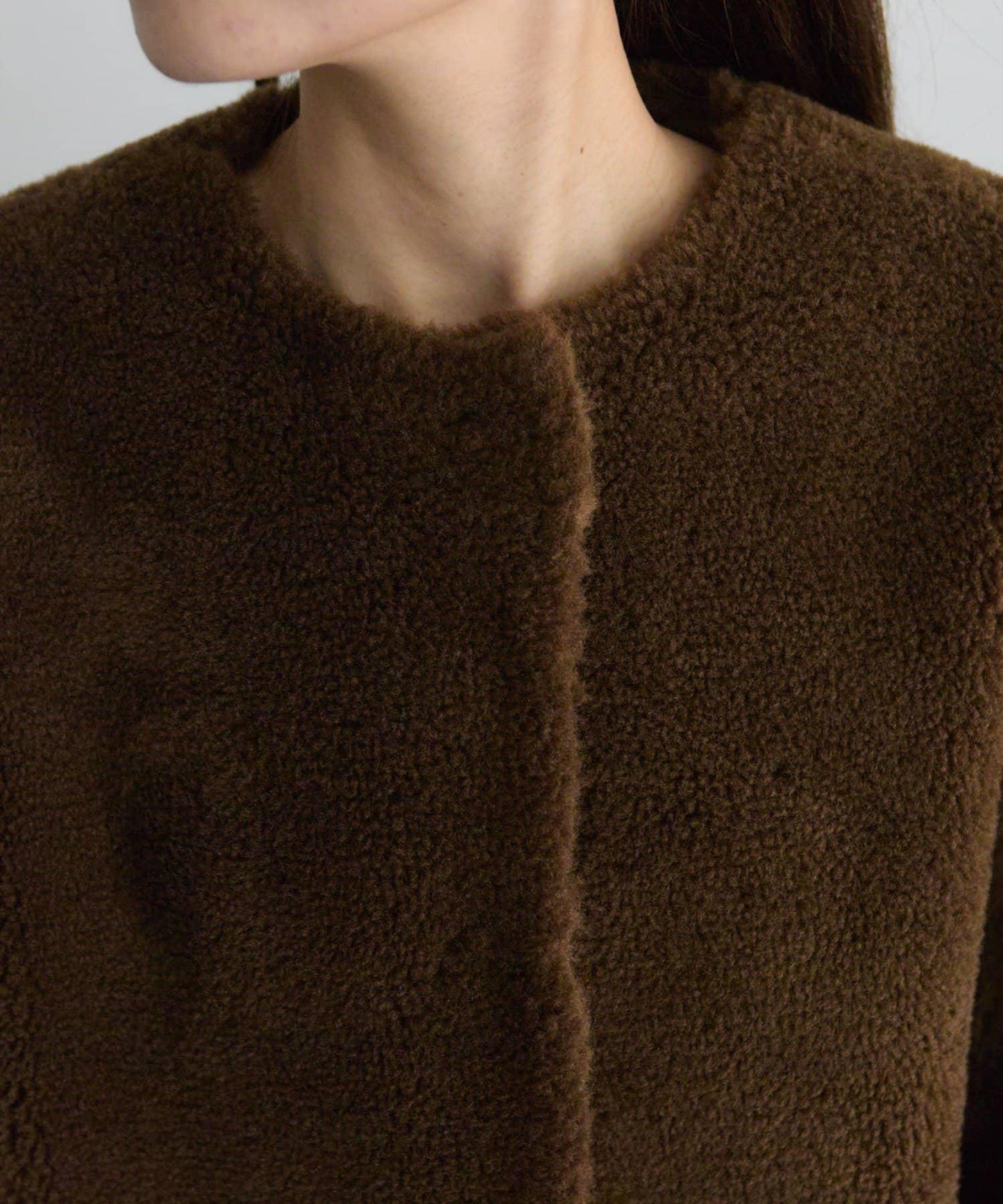 再生羊羔絨無領大衣