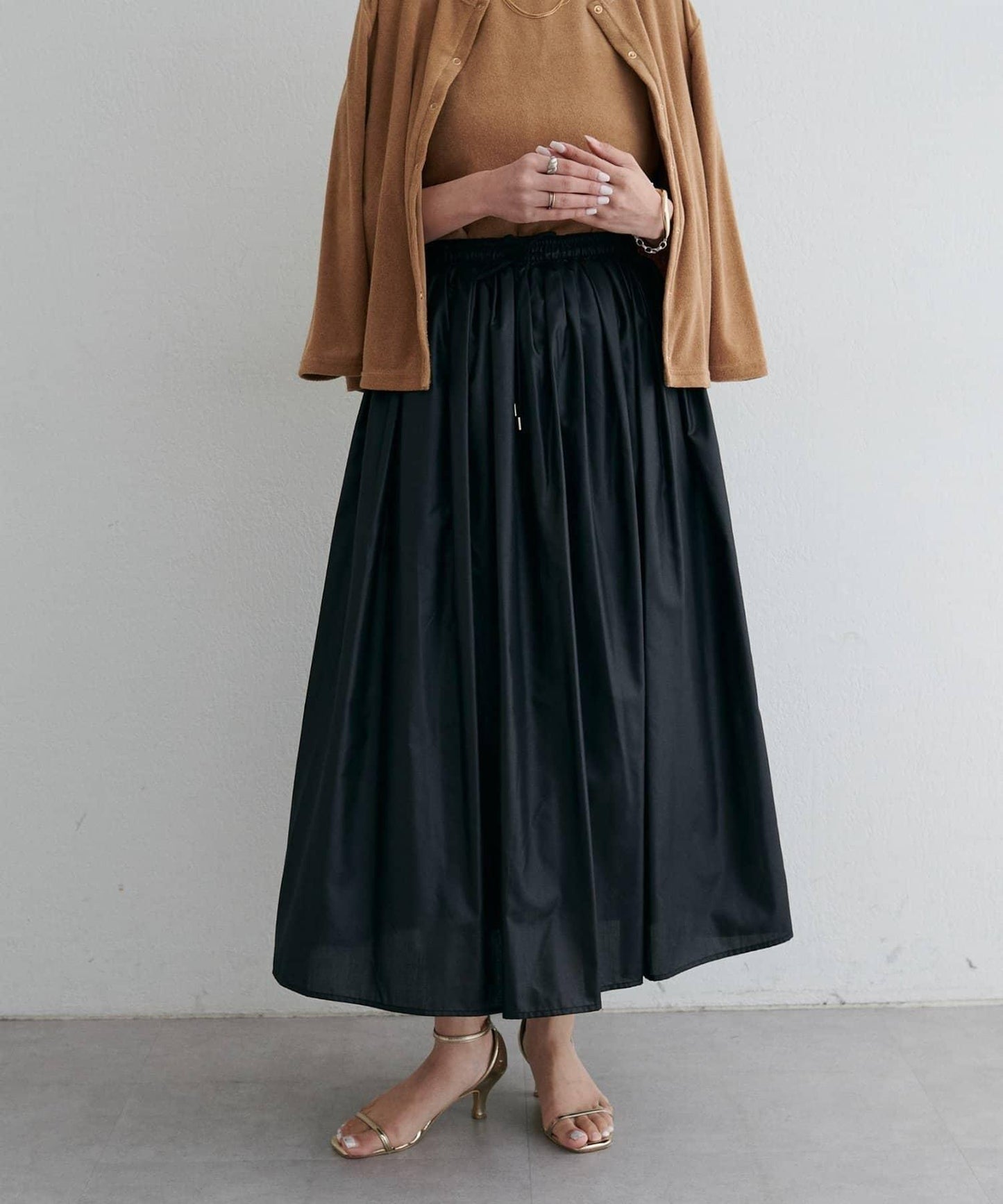 【LARUTA】塗層棉質褶皺半身裙