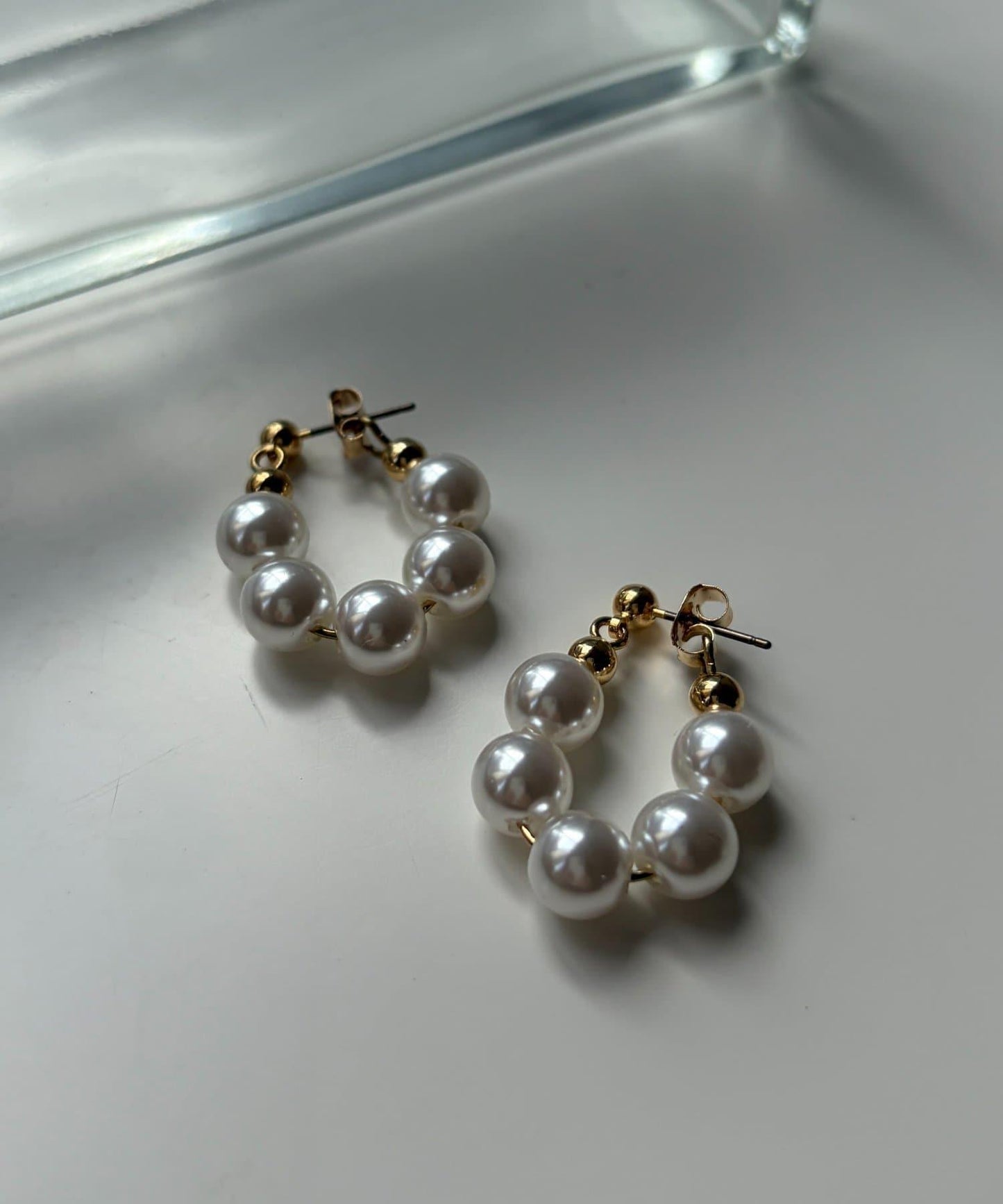 小珍珠圈形耳環