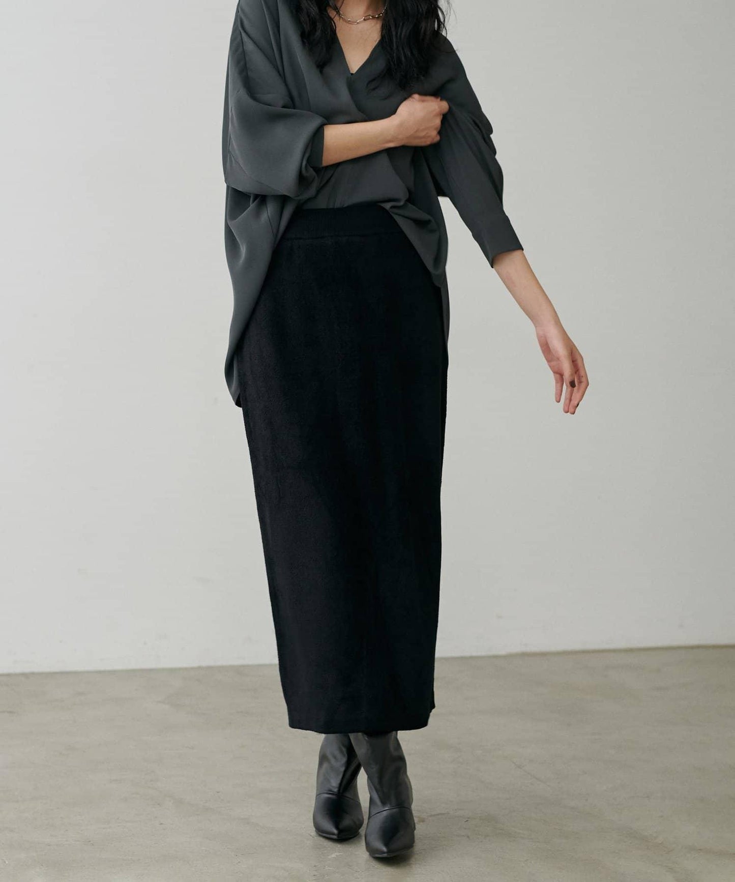 柔軟蓬鬆迷你羽毛針織半身裙