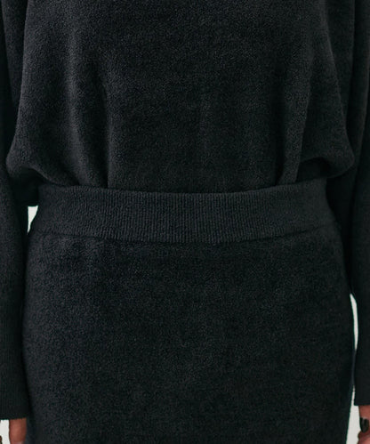 柔軟蓬鬆迷你羽毛針織半身裙