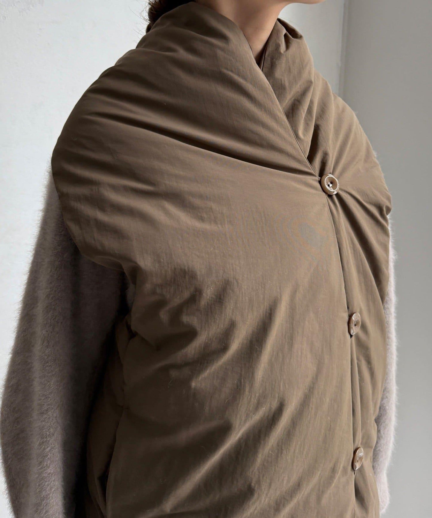 圍巾式仿毛羽絨馬甲