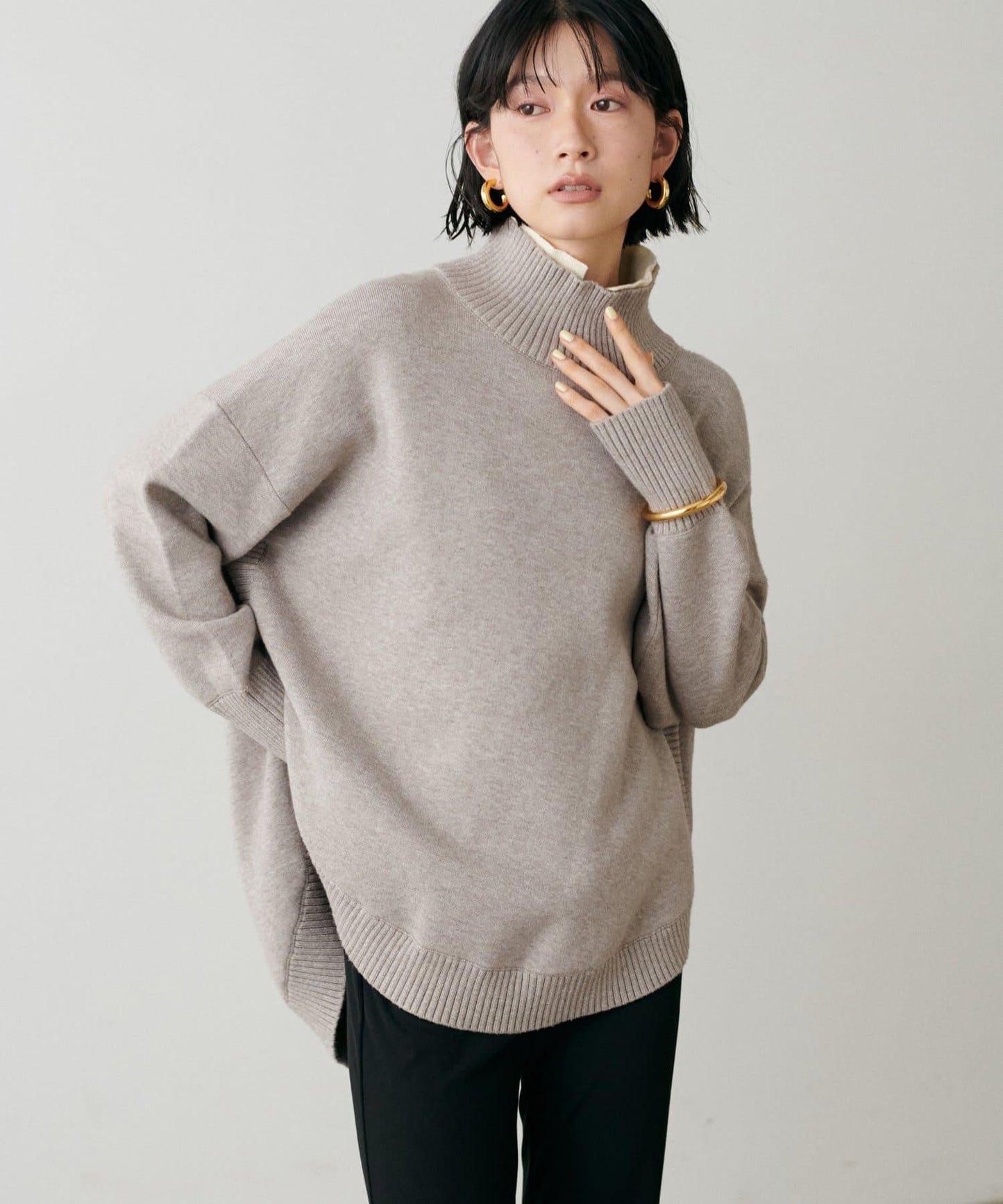 圓弧下襬雙層領針織衫