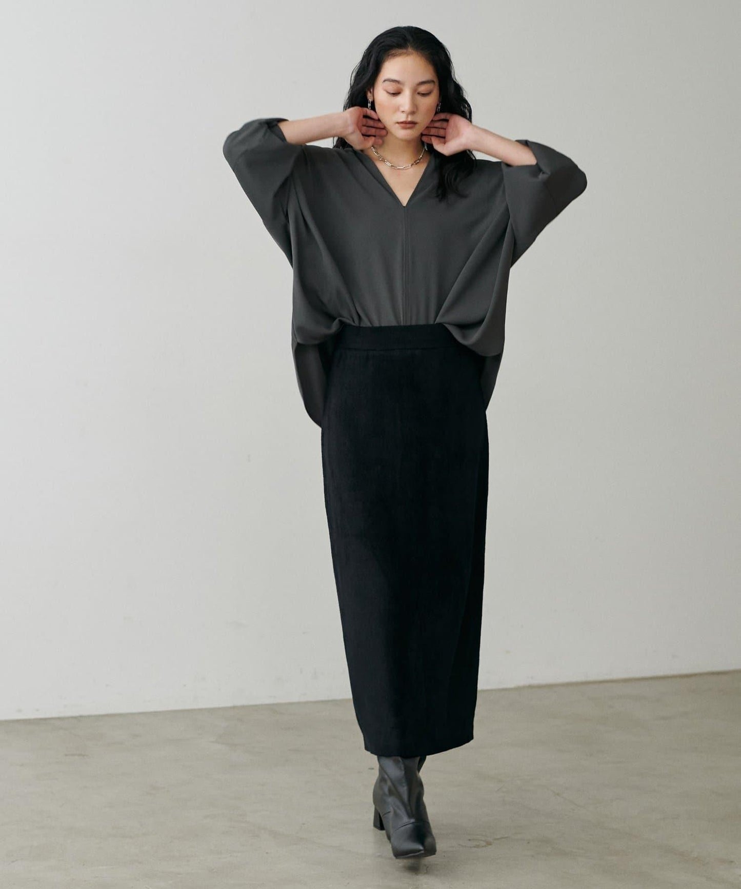 帶領口寬鬆蝙蝠袖套頭衫