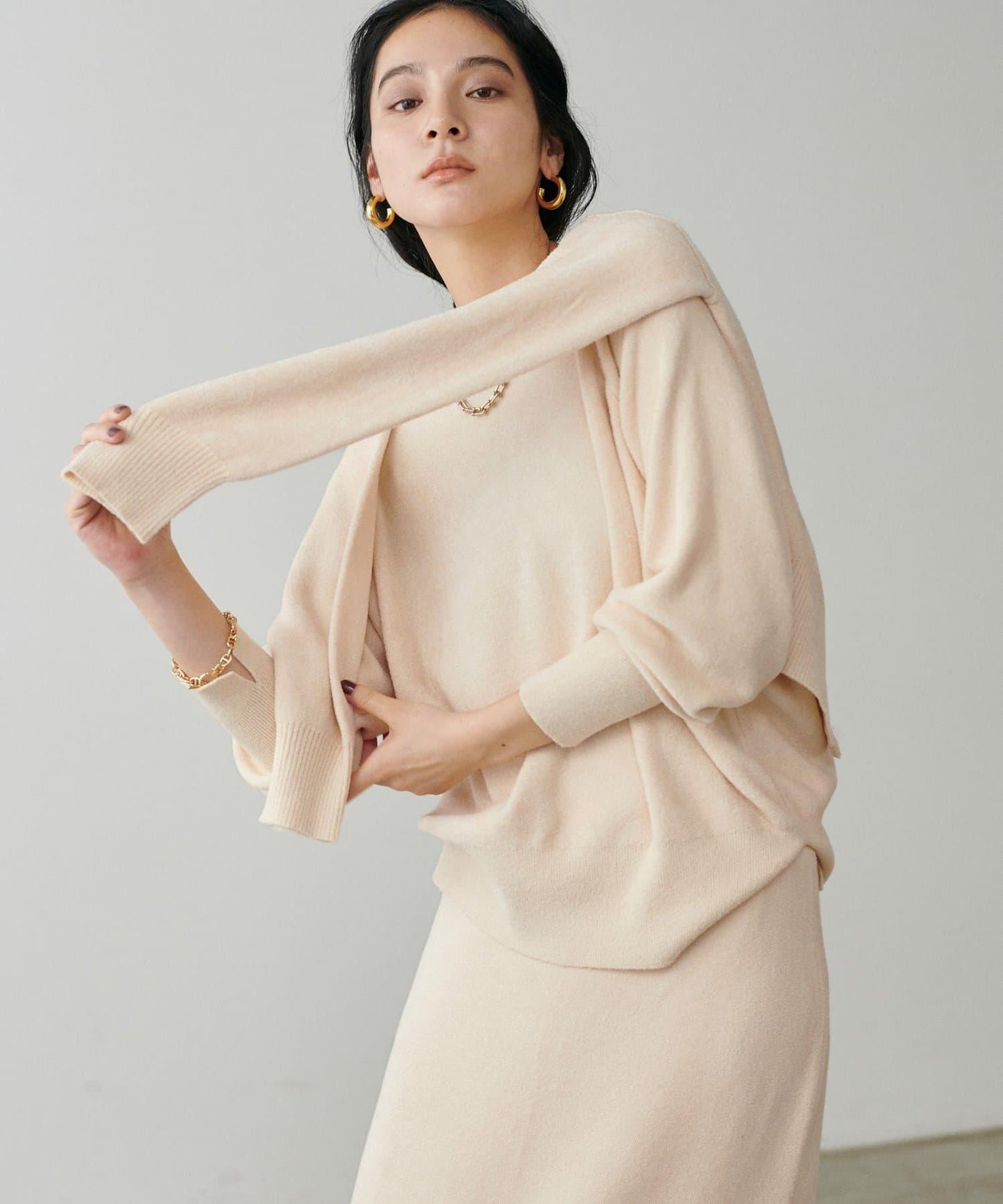 柔軟蓬鬆迷你羽毛針織套頭衫