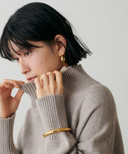 圓弧下襬雙層領針織衫