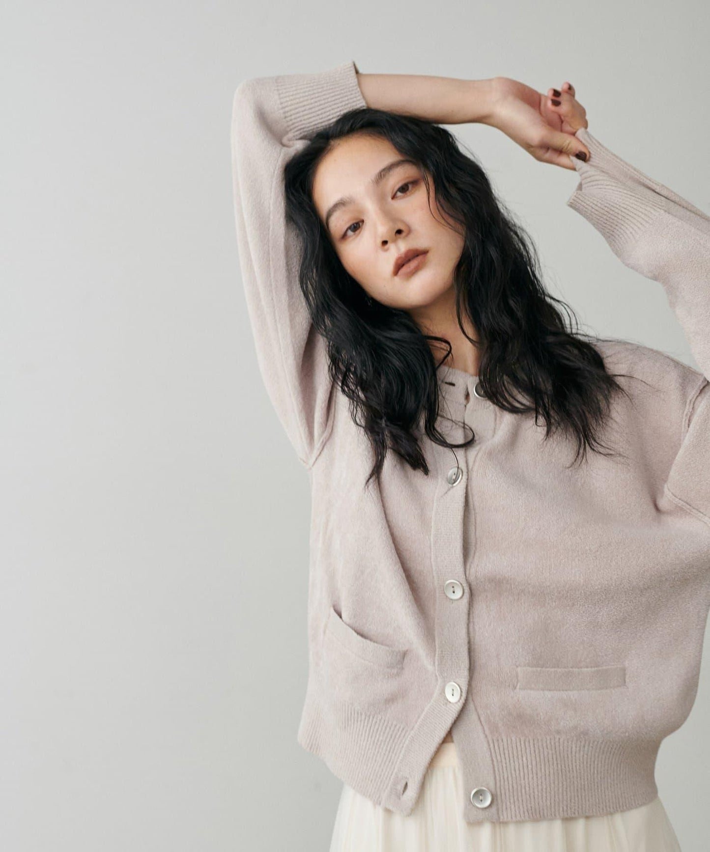 蓬鬆羽毛感針織短款開衫