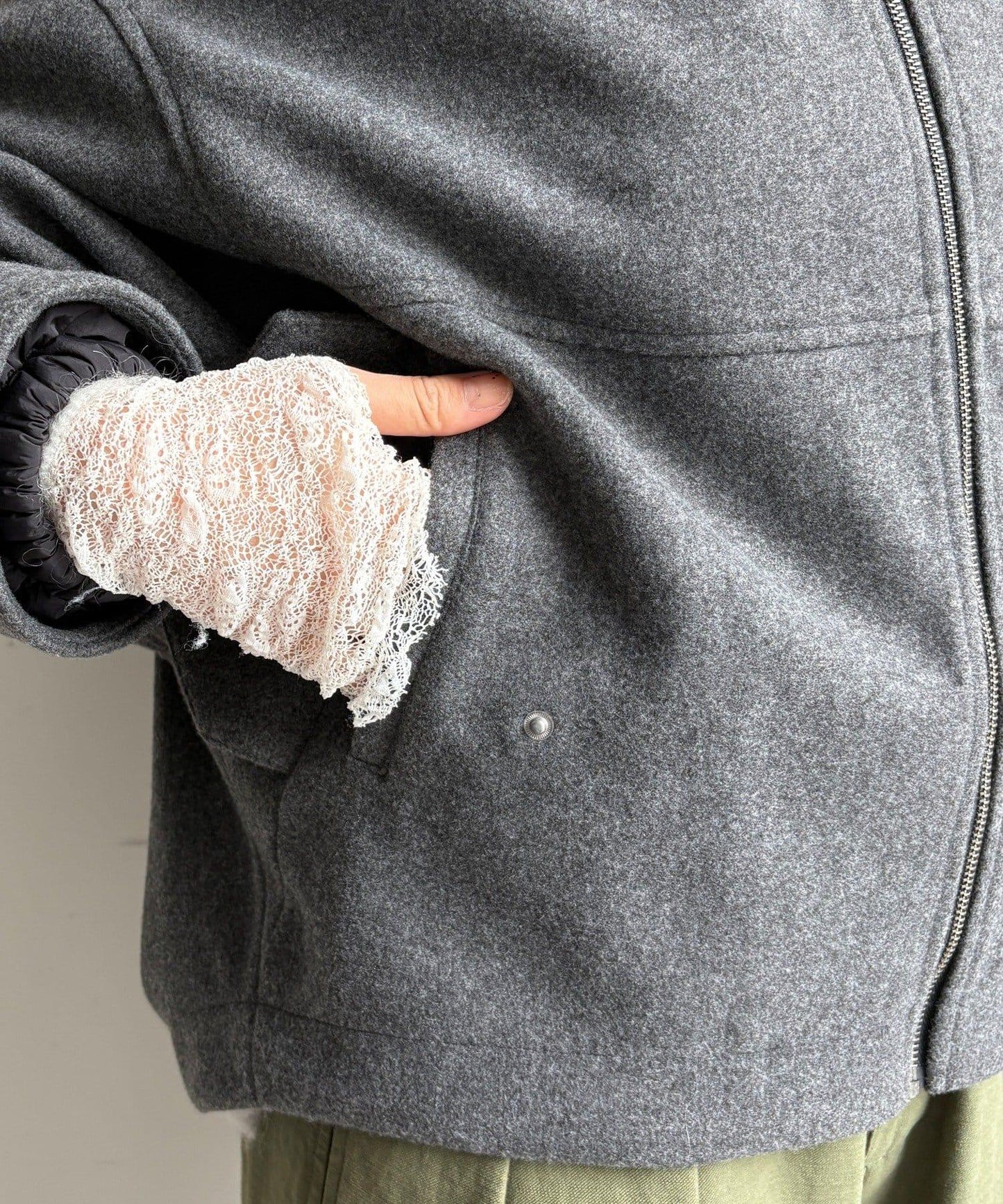 法蘭絨拼接塔夫綢短夾克