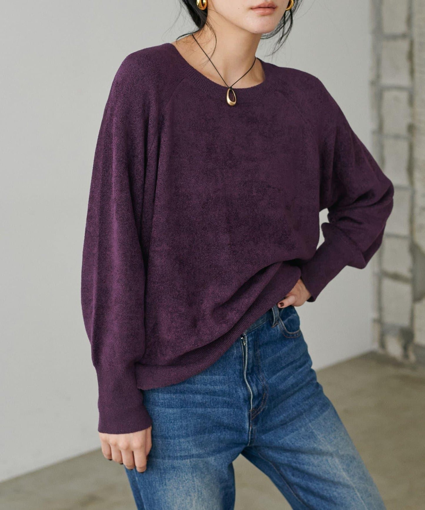 柔軟蓬鬆迷你羽毛針織套頭衫