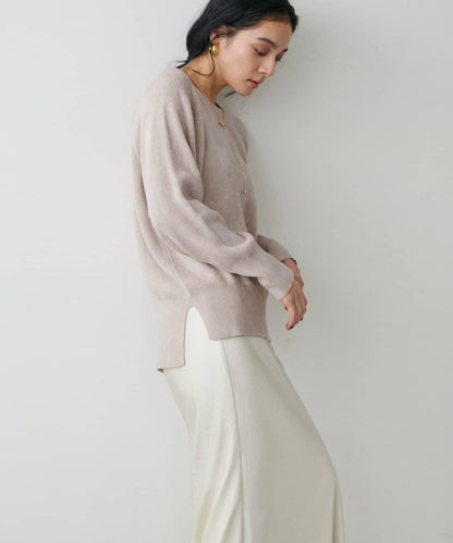 柔軟蓬鬆迷你羽毛針織套頭衫