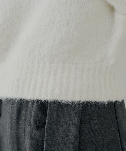 毛絨蝴蝶結設計針織衫