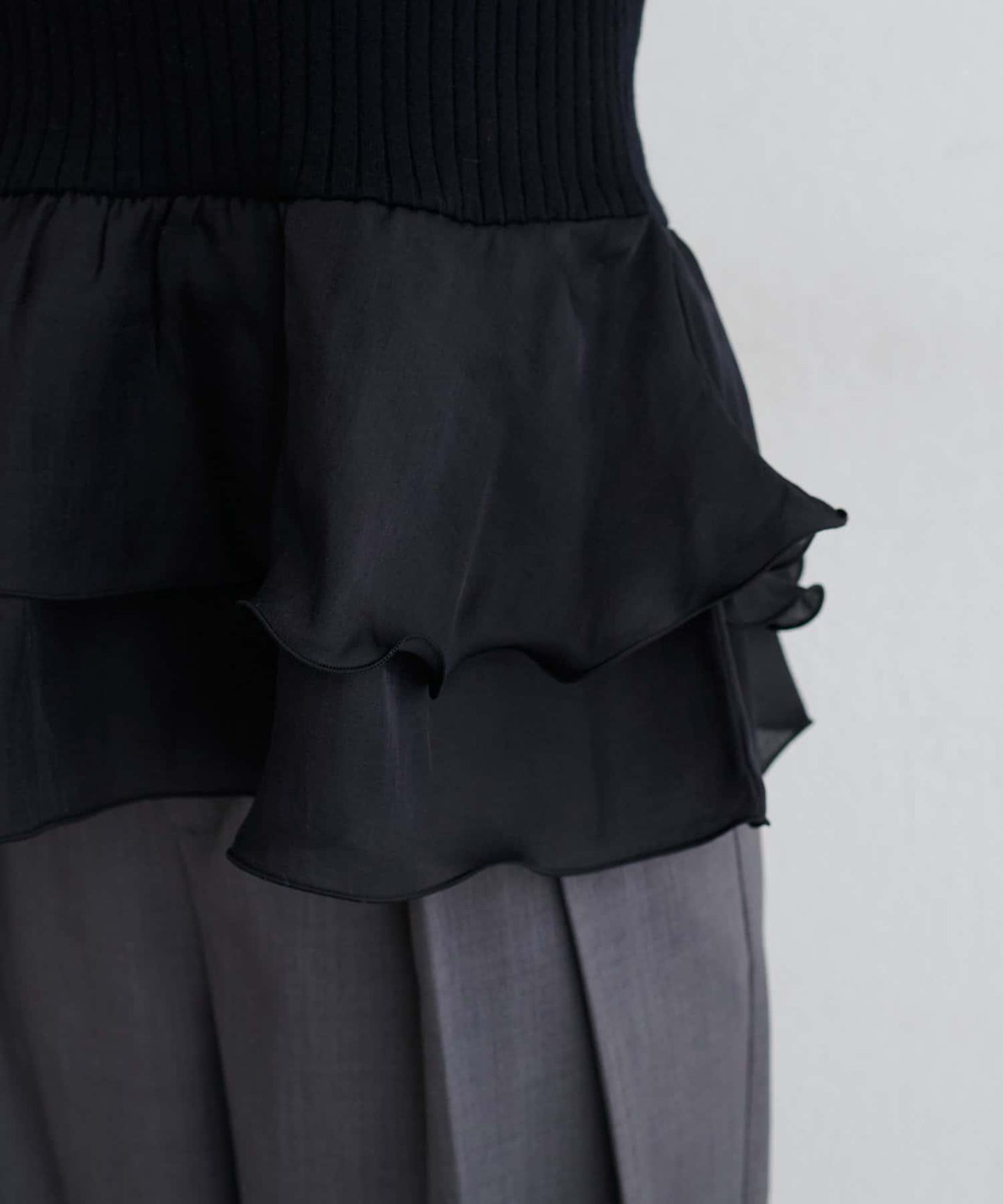 前後兩穿荷葉邊針織衫