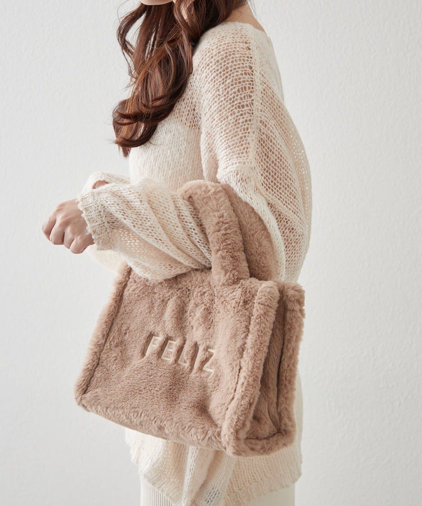 【OUTLET限定】標誌刺繡毛絨托特包