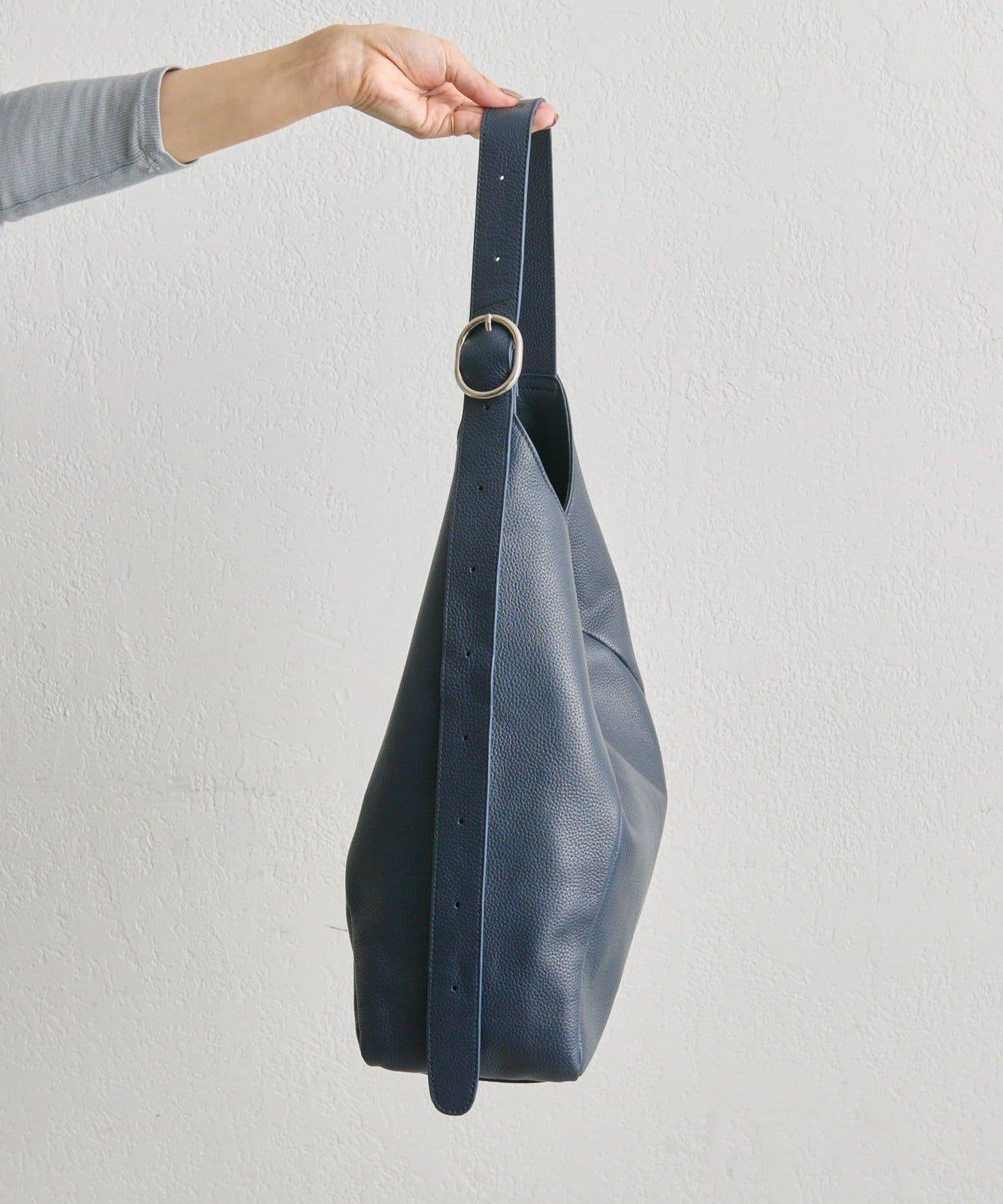 《本革/A4尺寸適用》長肩帶單肩包