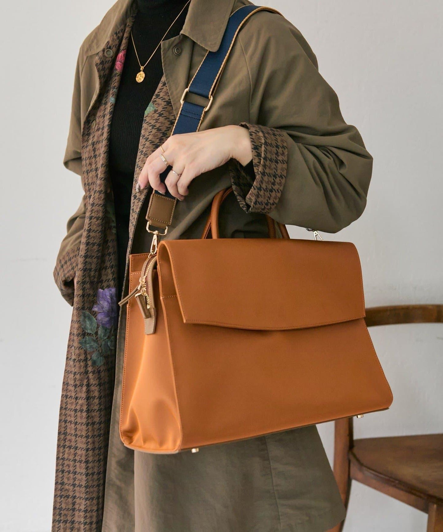 A4尺寸適用時尚防潑水托特包L