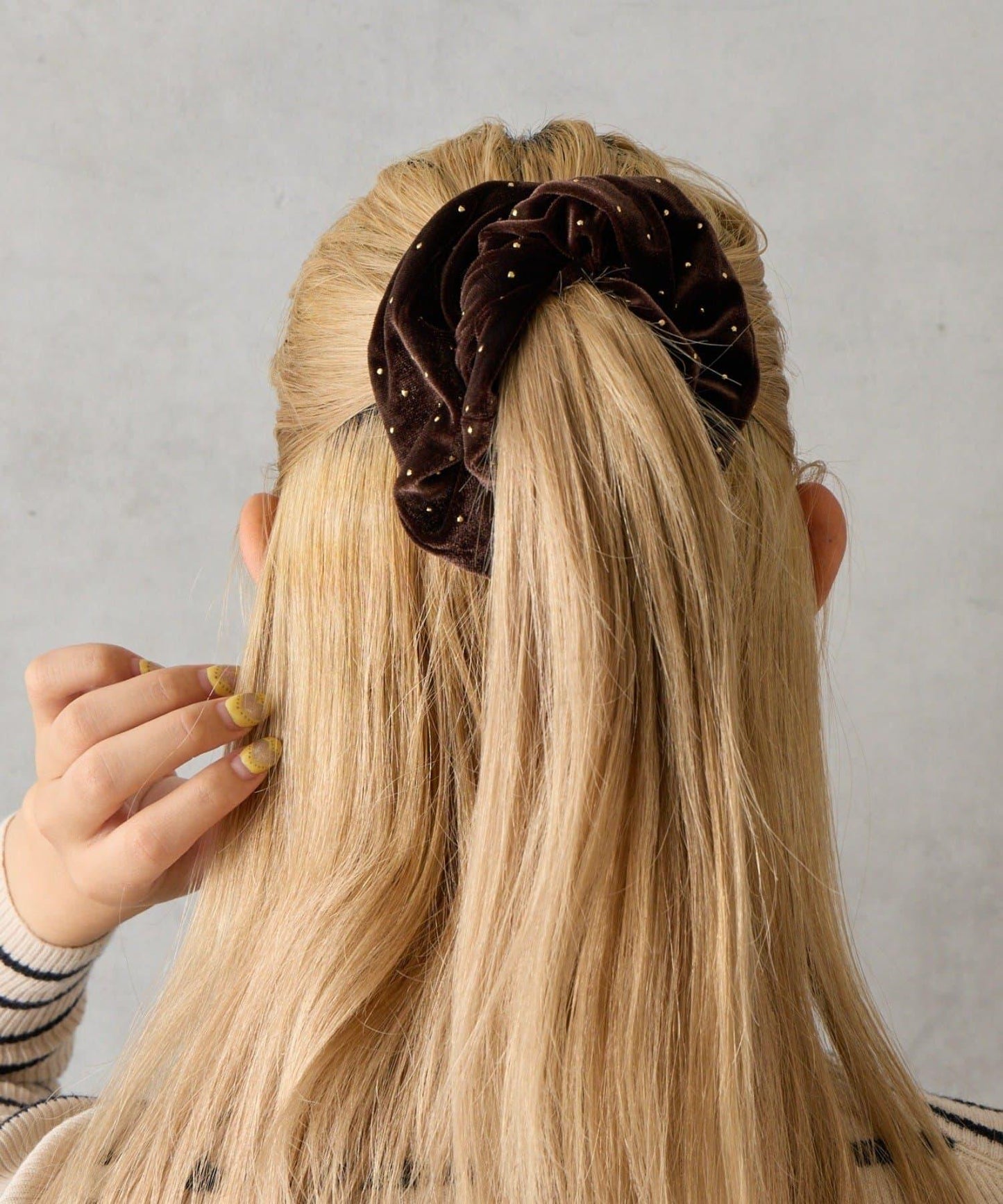 鑲釘天鵝絨髮圈