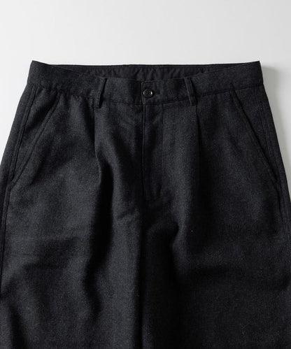 寬鬆版型水洗羊毛混紡法蘭絨長褲