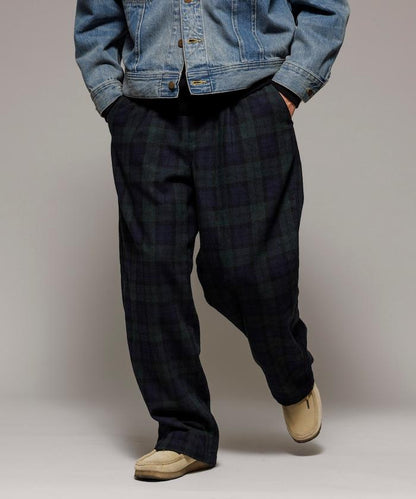 寬鬆版型水洗羊毛混紡法蘭絨長褲