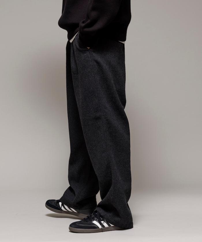 寬鬆版型水洗羊毛混紡法蘭絨長褲