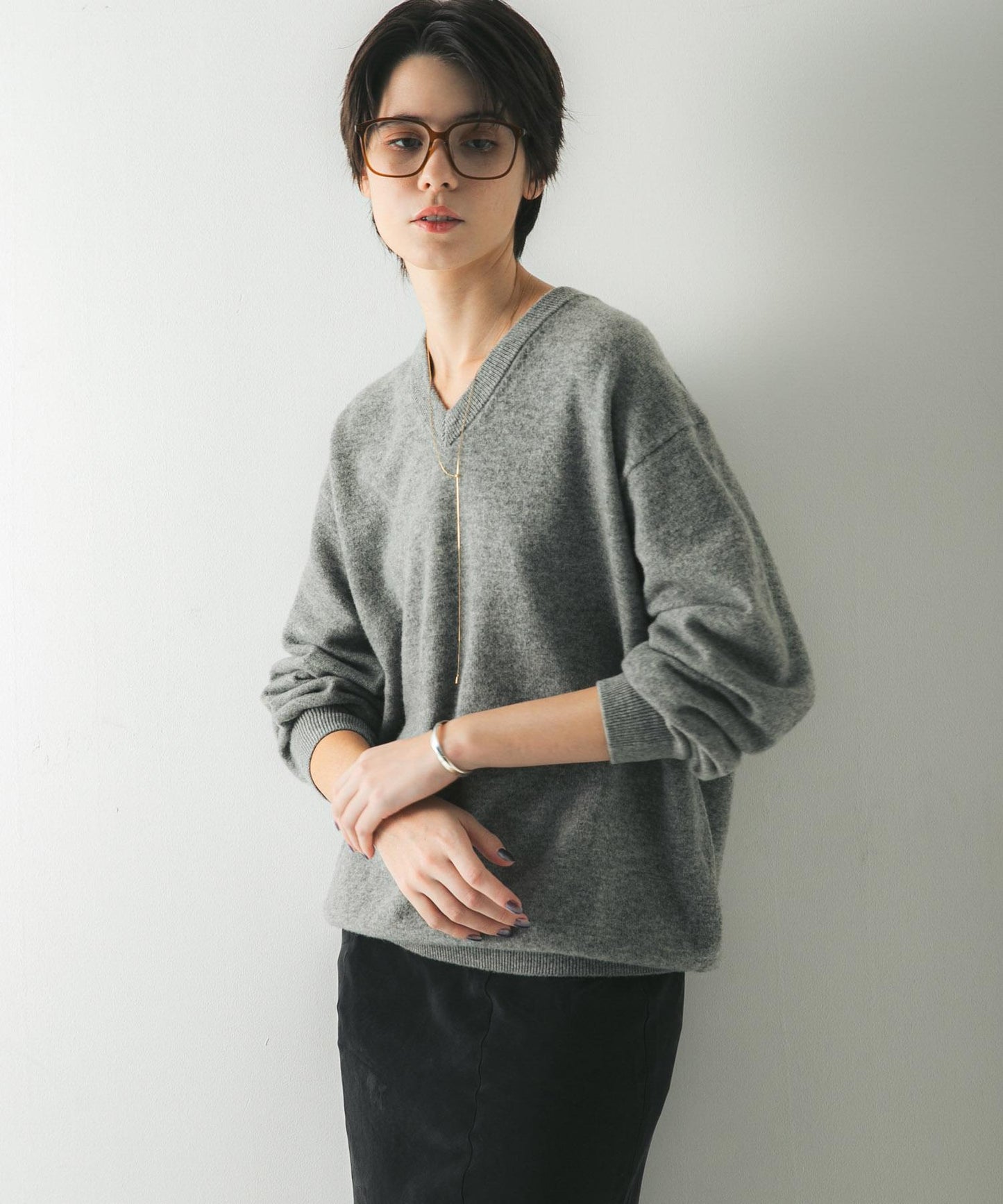 100%羊毛V領寬鬆軟質針織衫