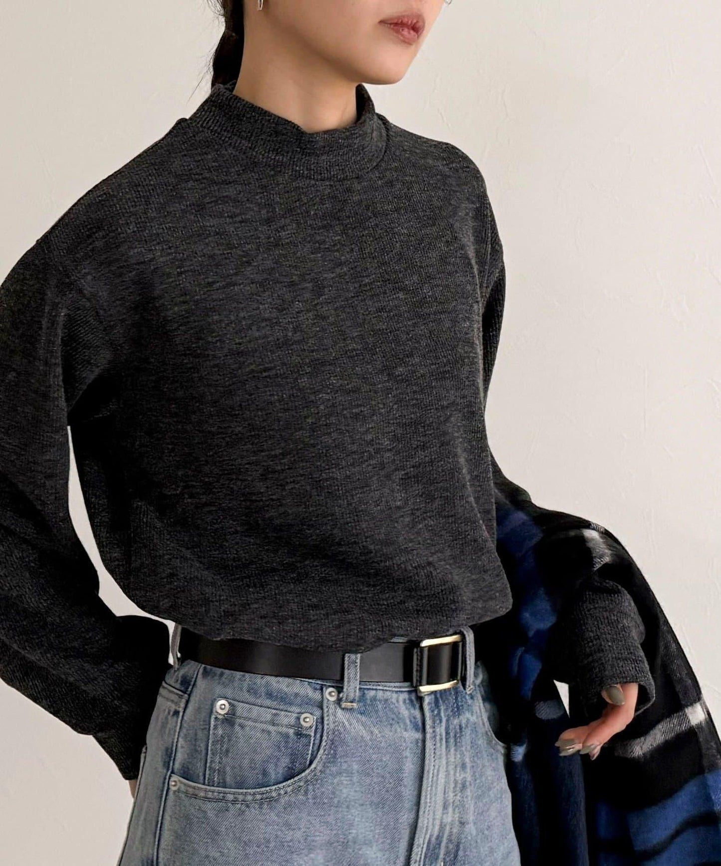 針織短款套頭衫