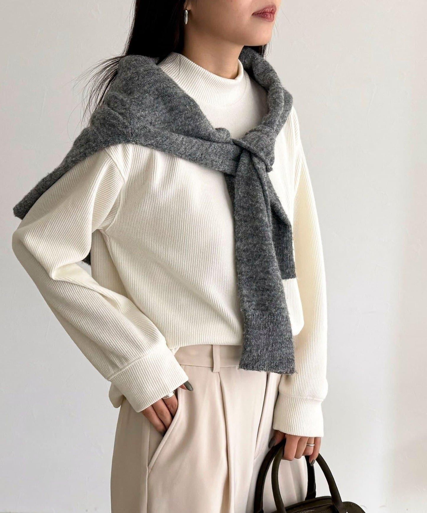 針織短款套頭衫