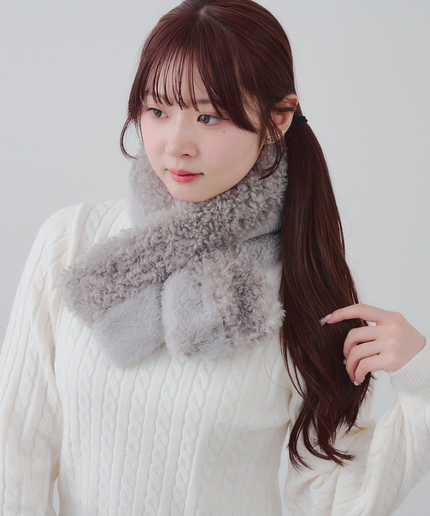 貴賓犬×仿毛拼接圍巾