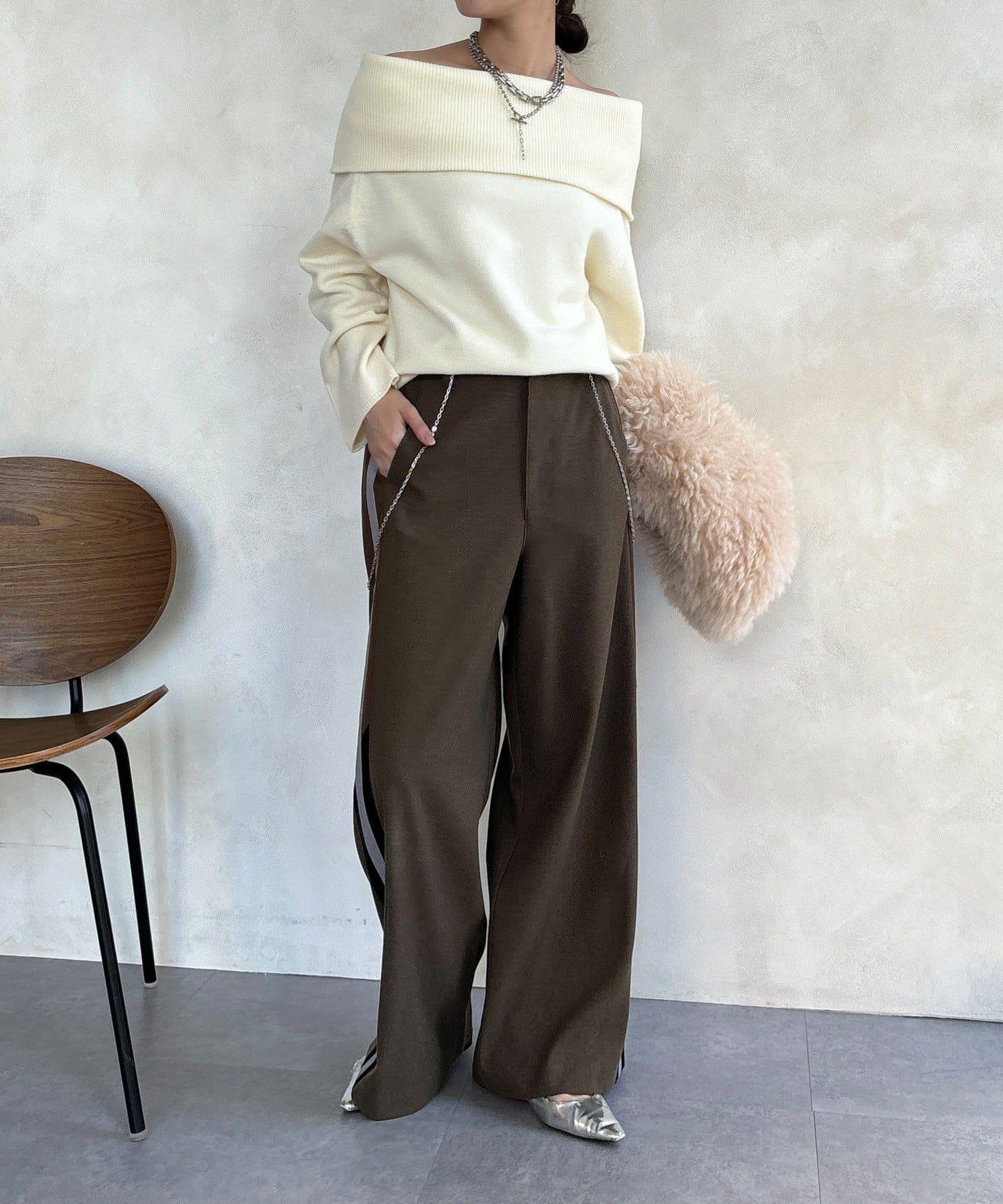 側邊條紋寬腿褲