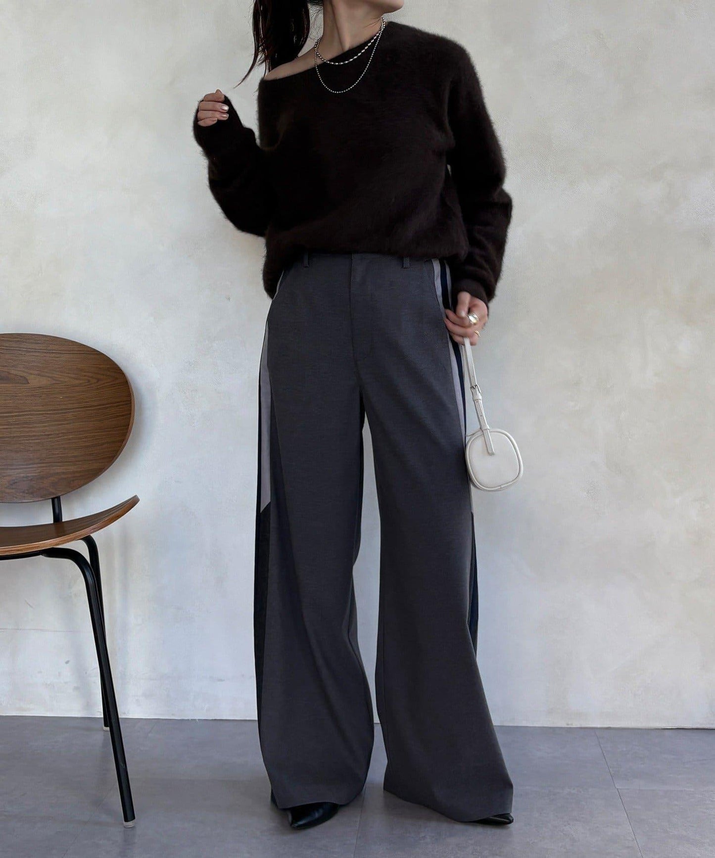 側邊條紋寬腿褲