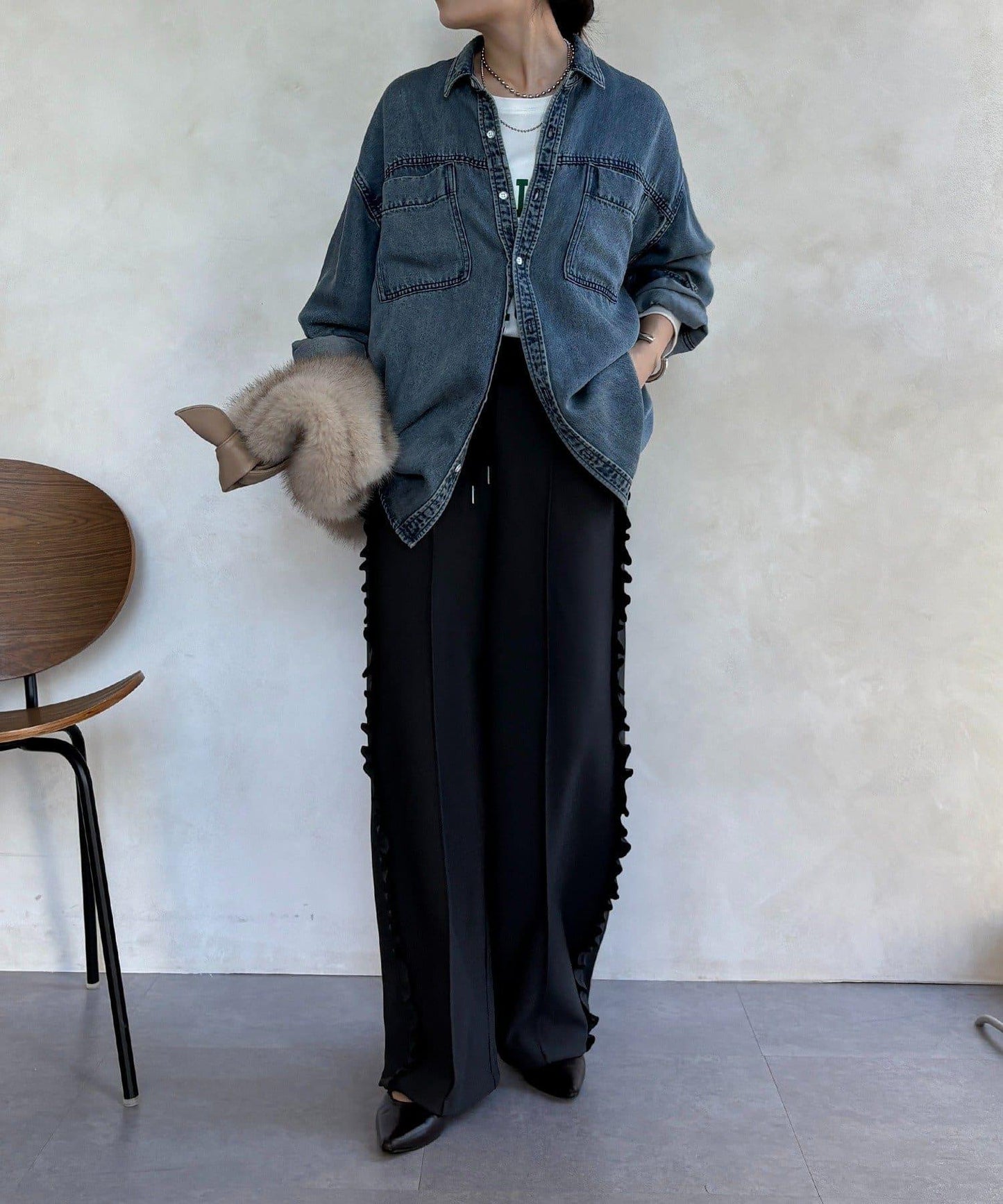 剪裁喬其紗側邊荷葉邊褲